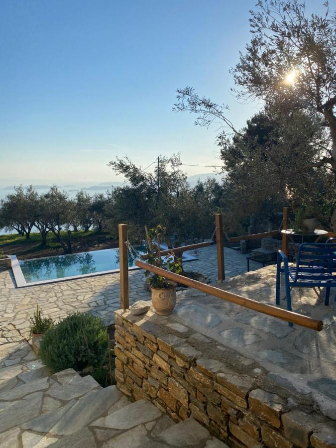 Villa Marouda Glossa Exterior photo
