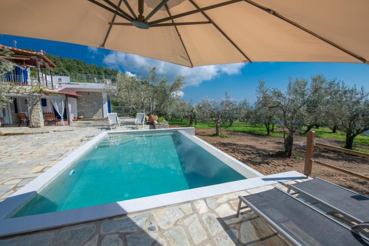 Villa Marouda Glossa Exterior photo