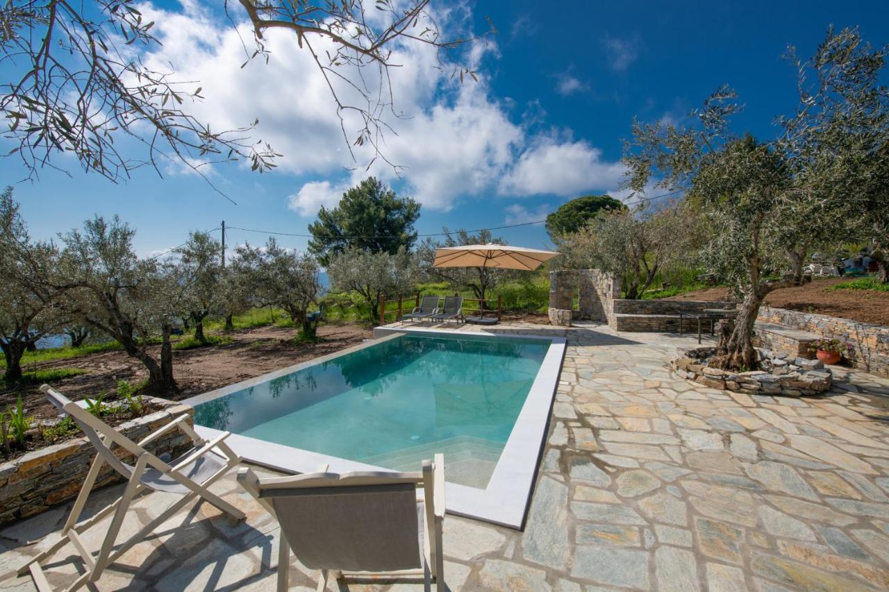 Villa Marouda Glossa Exterior photo