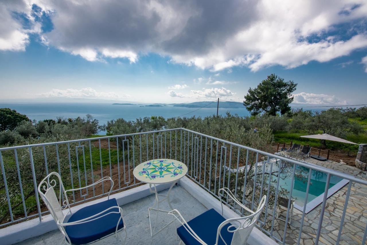 Villa Marouda Glossa Exterior photo
