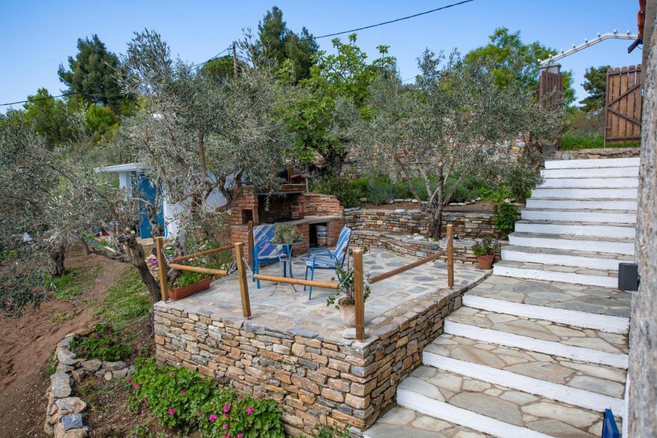 Villa Marouda Glossa Exterior photo
