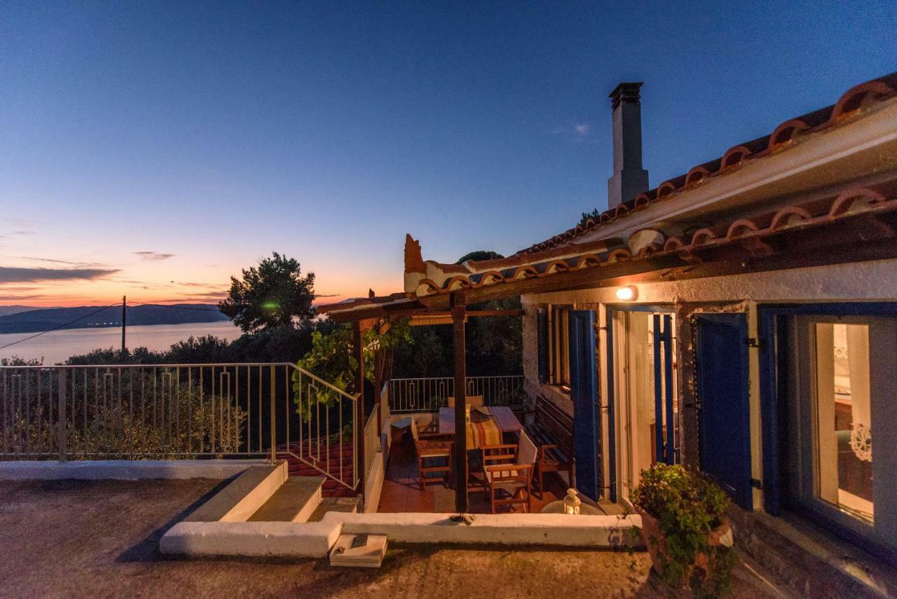 Villa Marouda Glossa Exterior photo