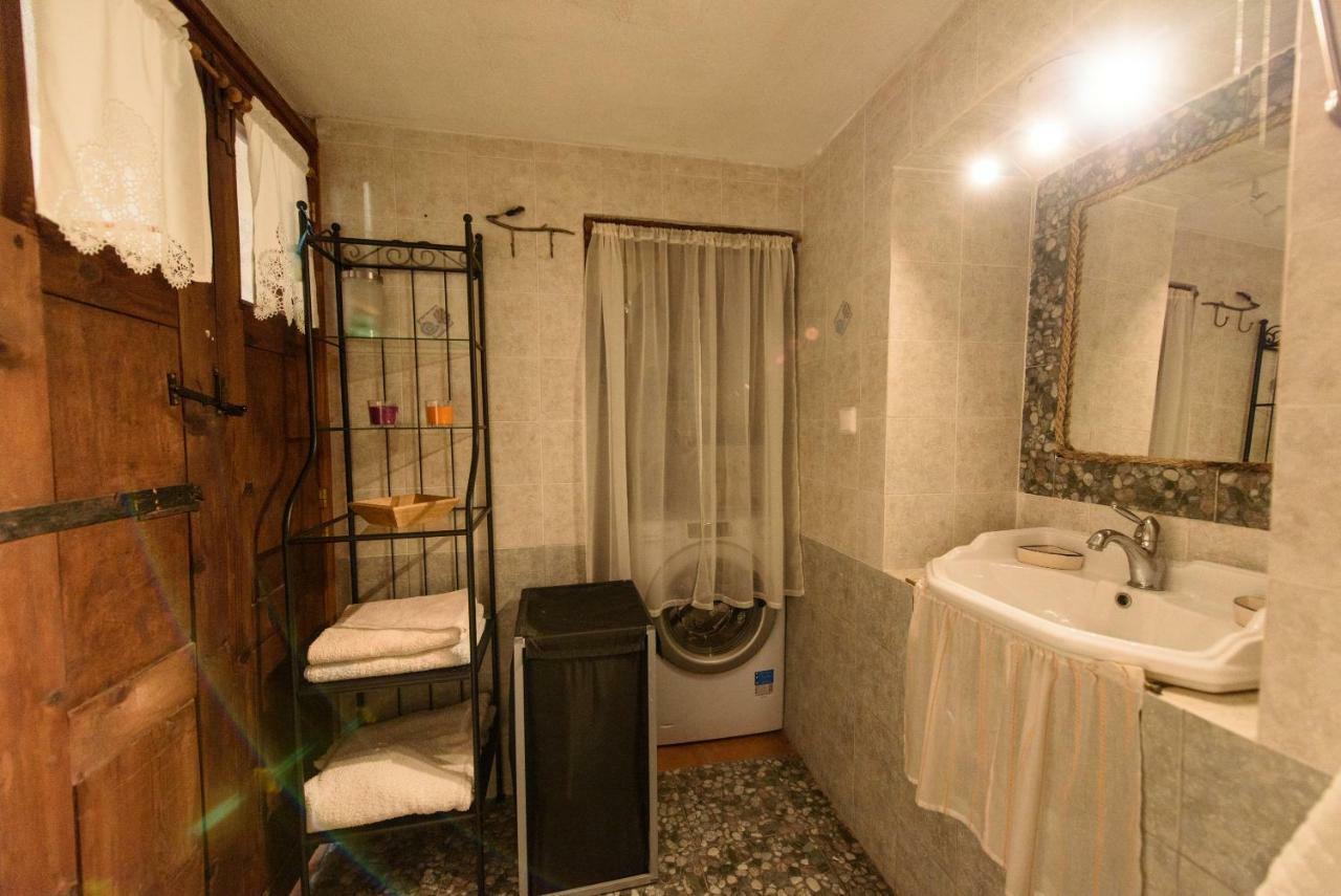Villa Marouda Glossa Exterior photo
