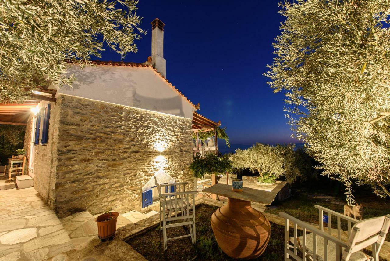 Villa Marouda Glossa Exterior photo